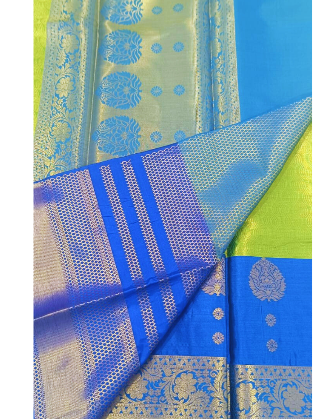 Green Banarasi Zari Tanchui Saree - Alna Apparels