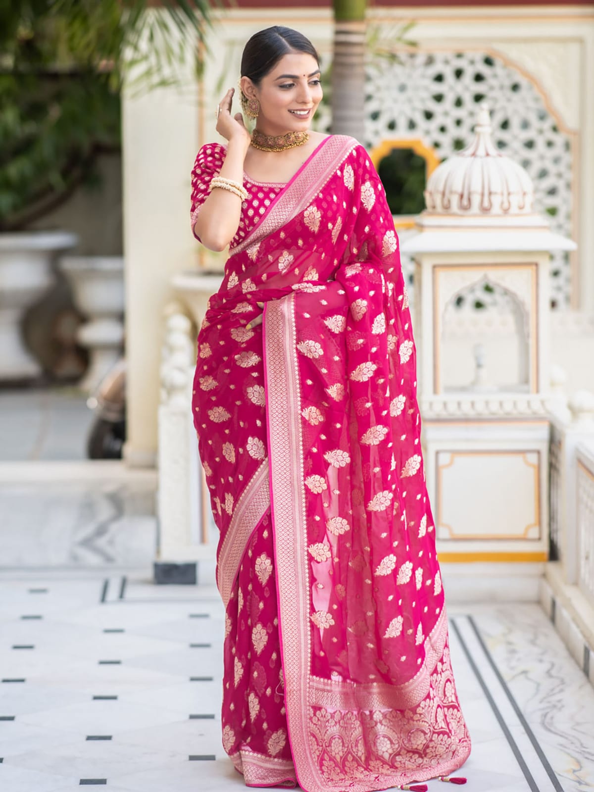 Pink Banarasi Georgette Saree - Alna Apparels