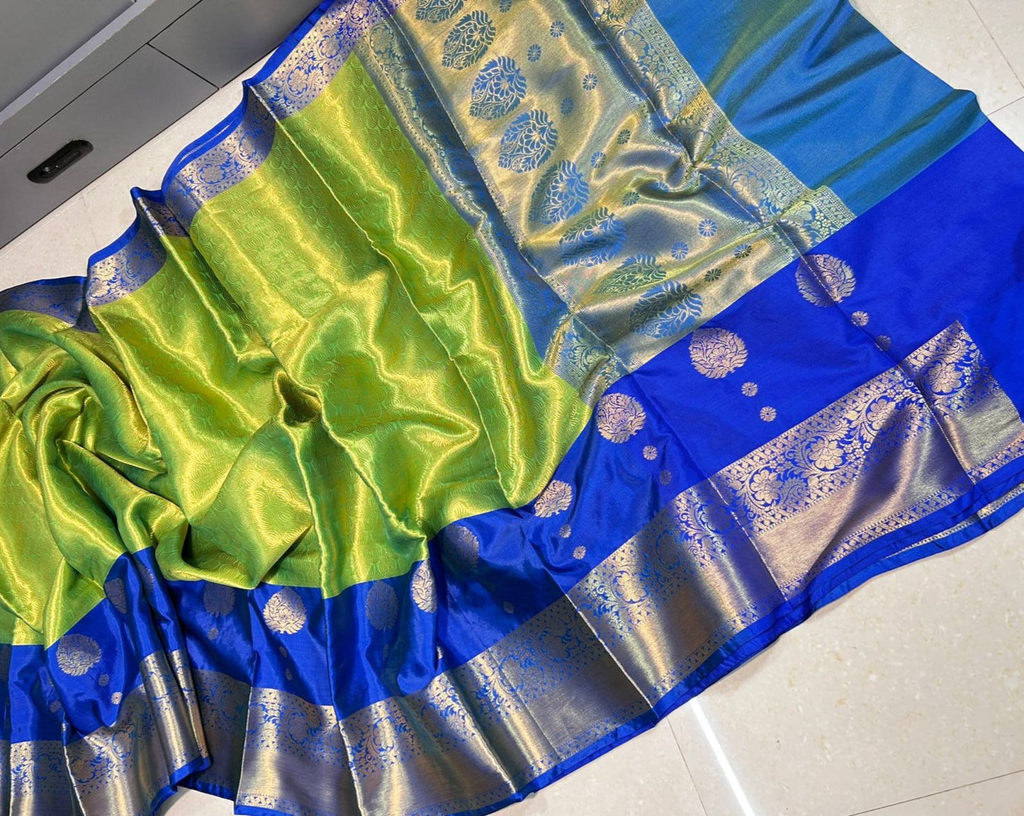Green Banarasi Zari Tanchui Saree Alna Apparels
