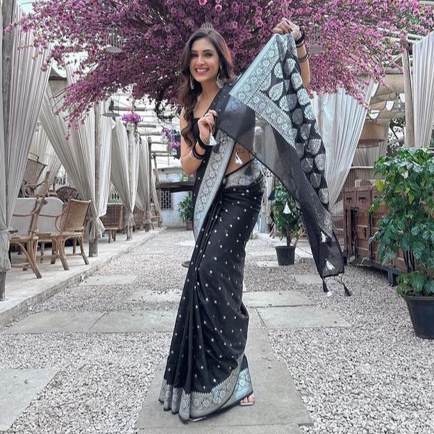 Black Color Banarasi Katan Georgette Saree Alna Apparels