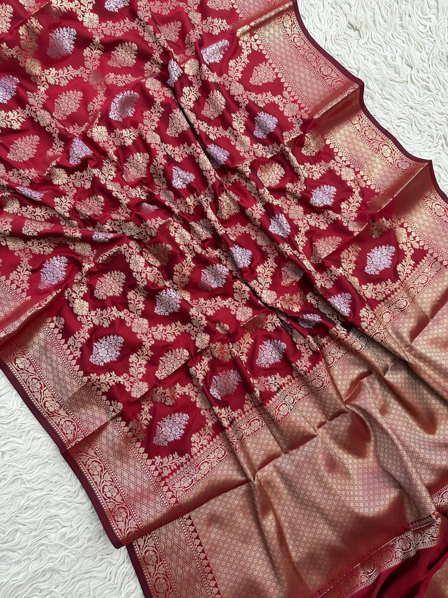 Red Banarasi Semi Kathan Silk Sari