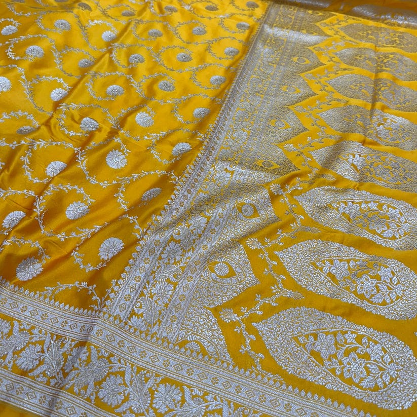 Yellow Color Banarasi Mashru Silk Saree - Alna Apparels