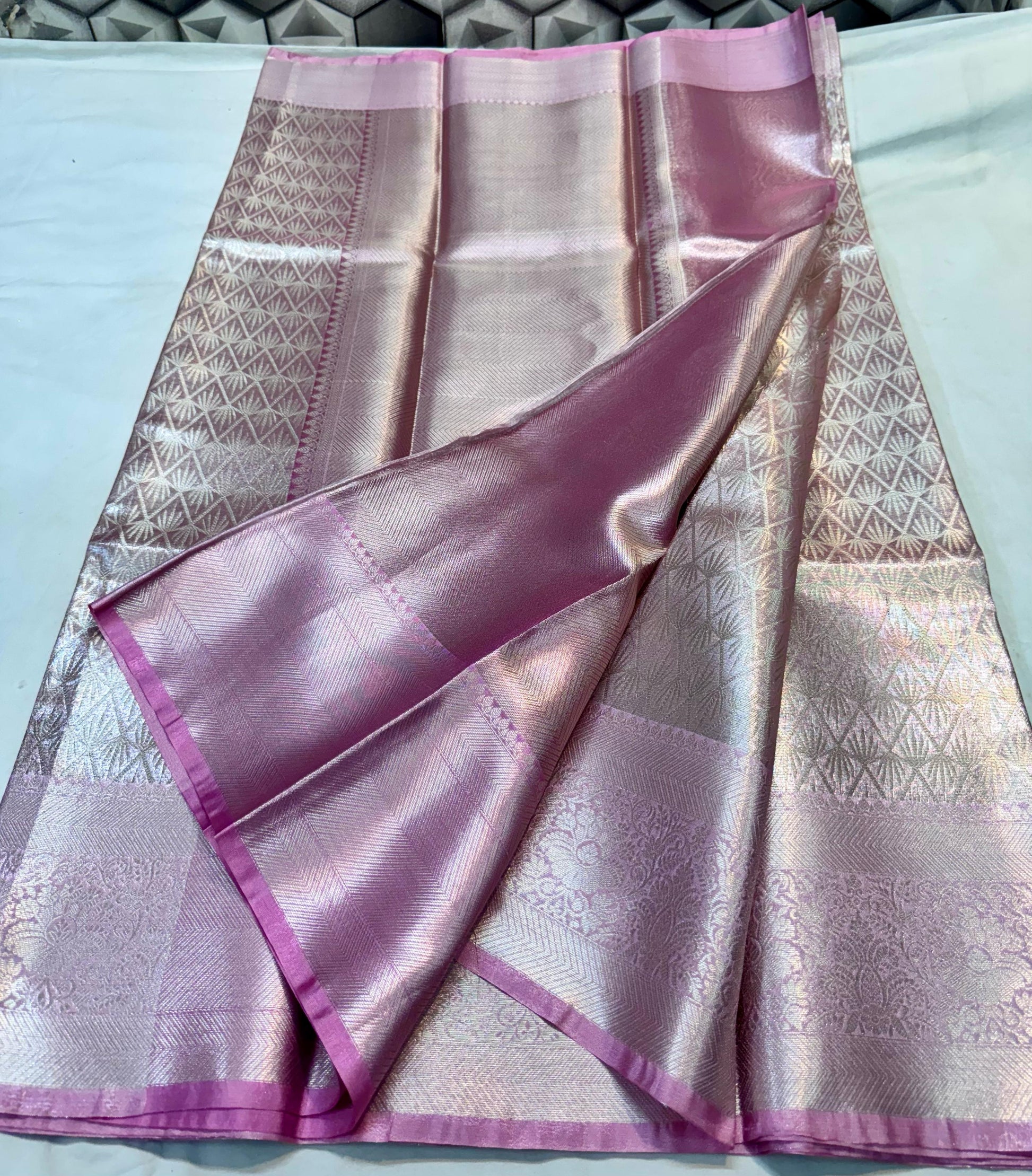 Lilac Banarasi Tissue Silk Saree Alna Apparels