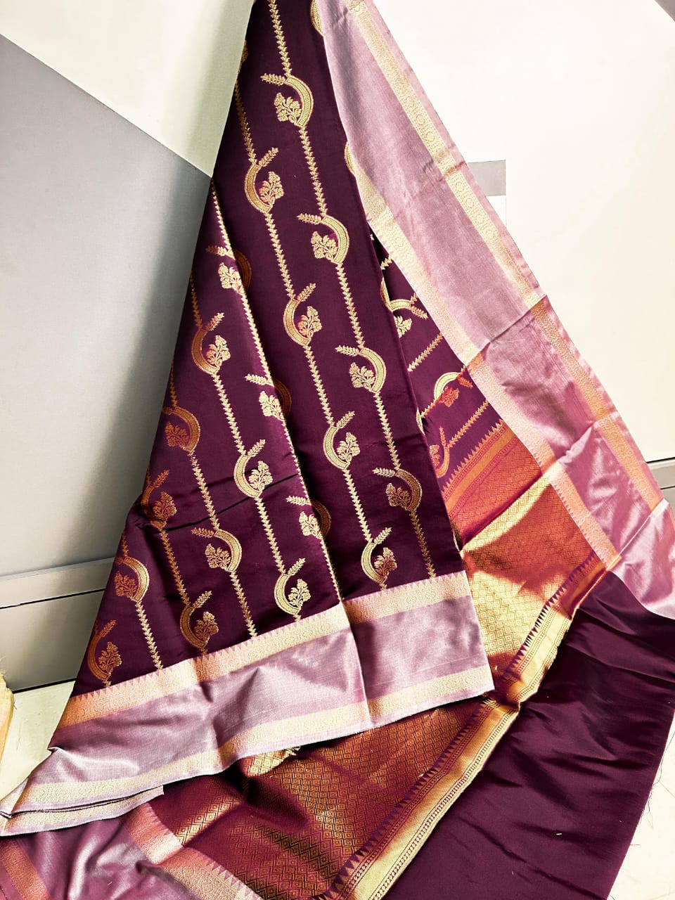 Maroon Banarasi Semi Kathan Silk Saree Alna Apparels