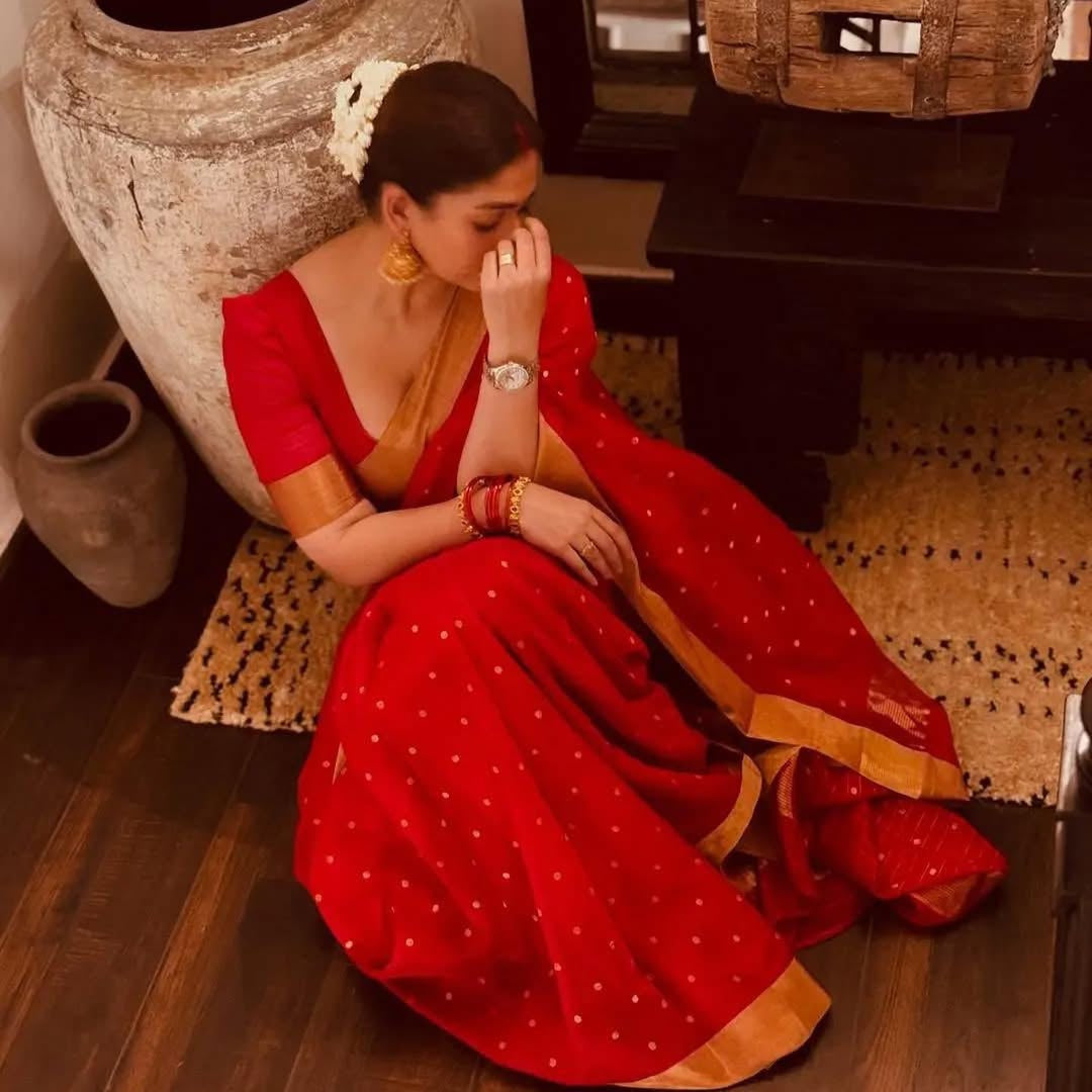 Nayantara inspired Red Banarasi Kathan Silk Saree Alna Apparels