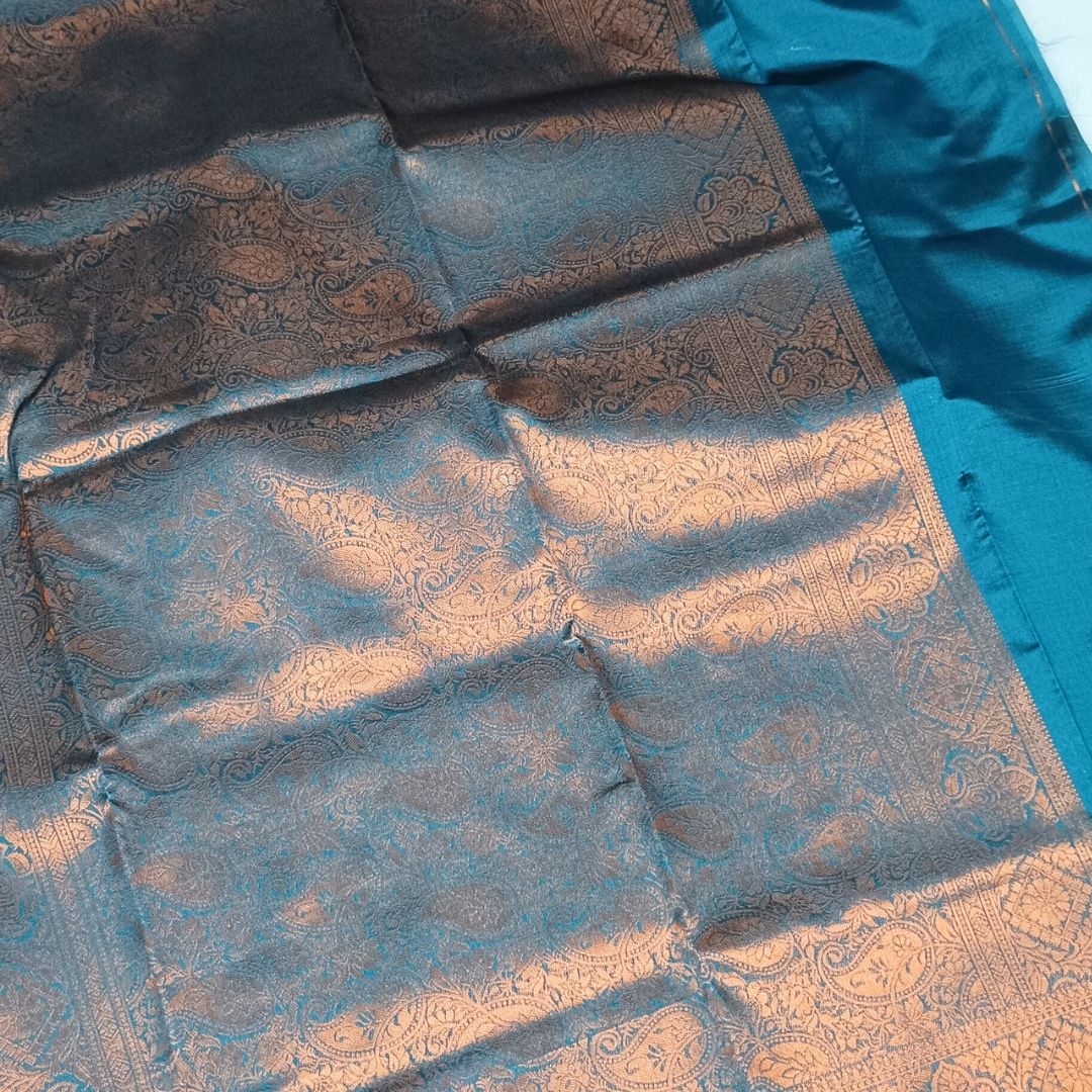 Pink Color Soft Silk Saree Alna Apparels