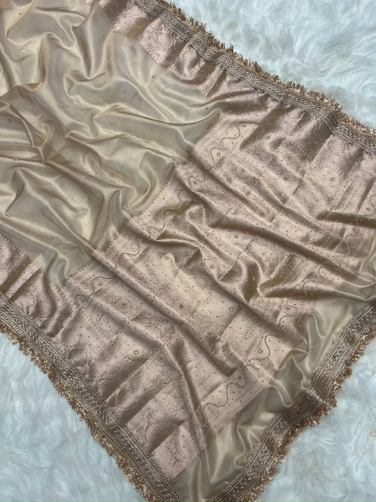 Gold Banaraasi Tissue Silk Saree  Classy Stone Work With Lace Alna Apparels