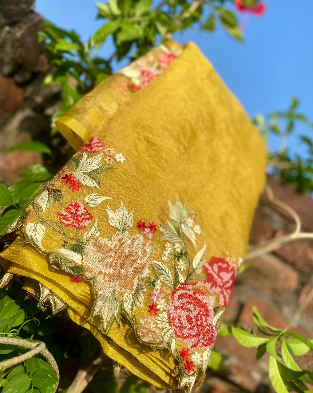 Gold Banarasi Crush Tissue Embroidery Cutwork Saree - Alna Apparels