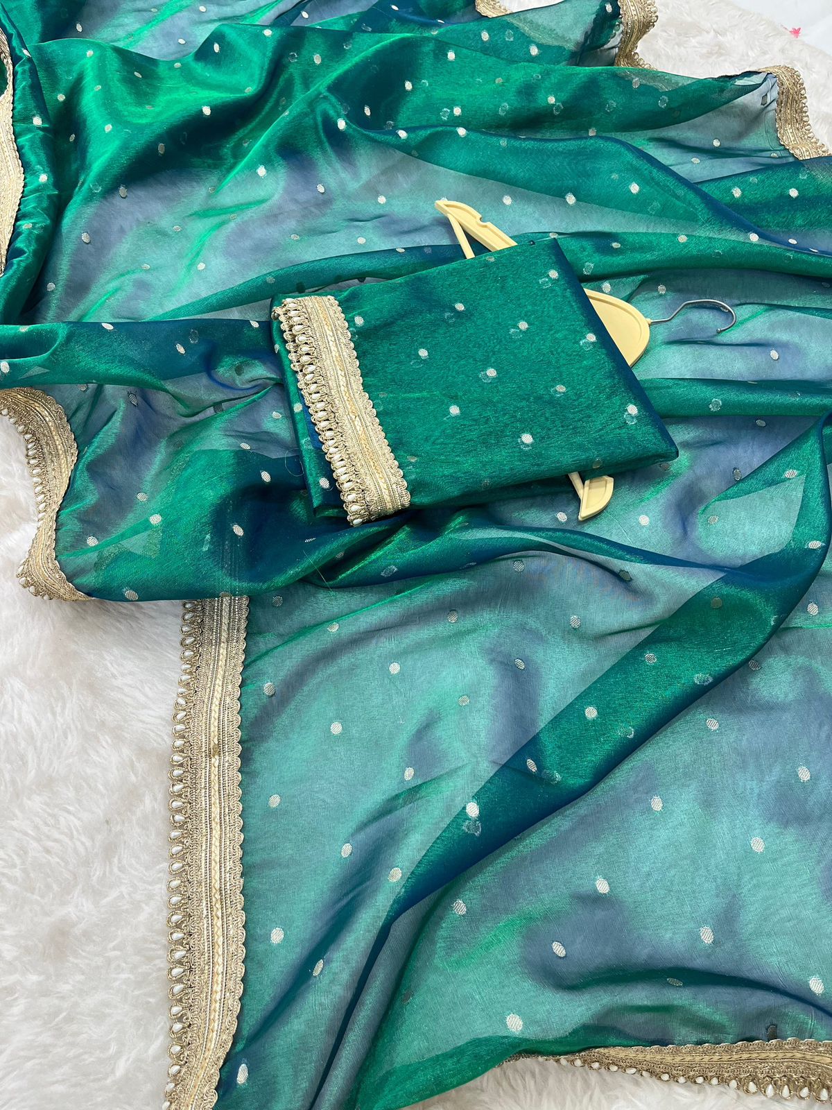 Green Color Banarasi Tissue Silk Saree With Grand Lace Work Alna Apparels