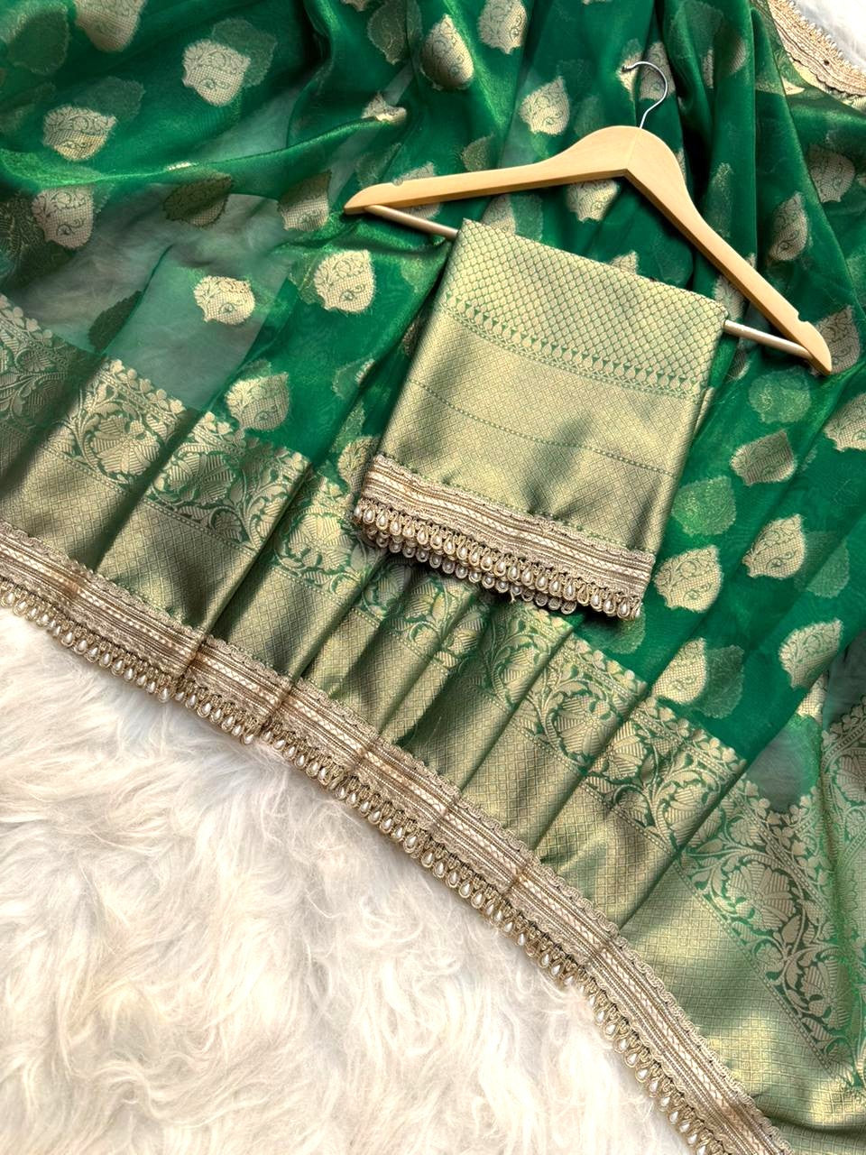 Green Color Banarasi Tissue Silk Saree With Lace Work Alna Apparels