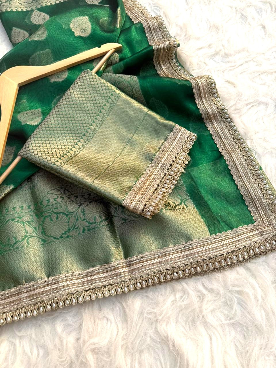 Green Color Banarasi Tissue Silk Saree With Lace Work Alna Apparels