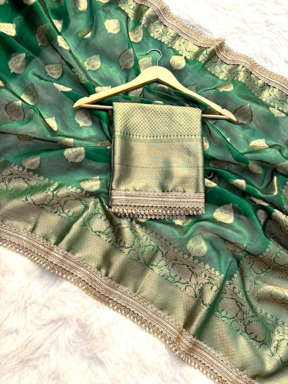 Green Color Banarasi Tissue Silk Saree With Lace Work Alna Apparels