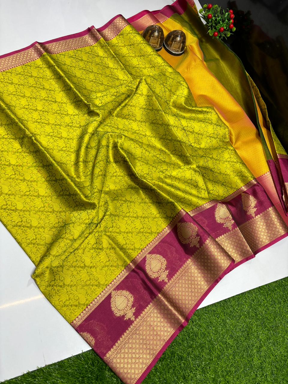 Green Kora Muslin Tanchui Saree