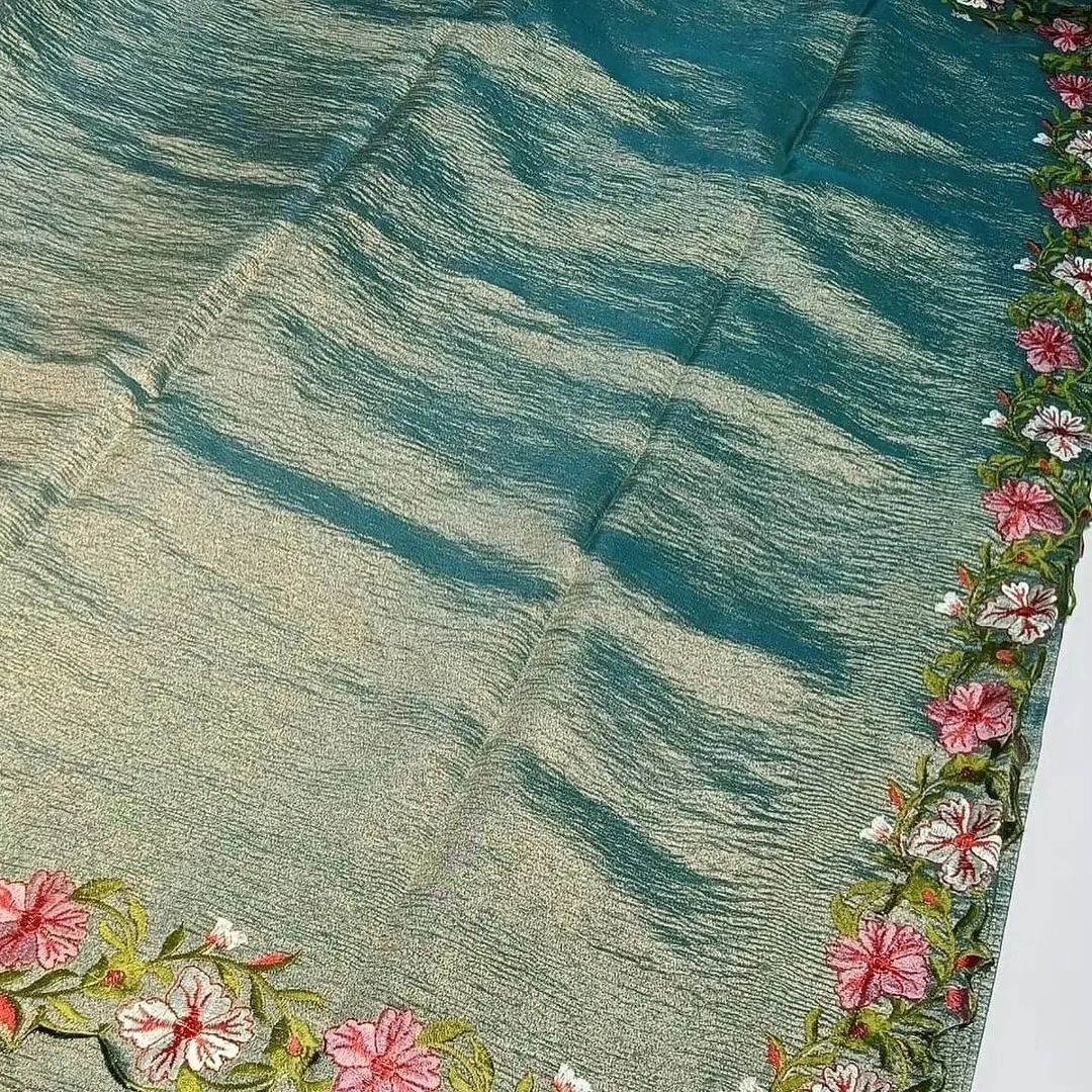Greenish blue Banarasi Crush Tissue Embroidery Cutwork Saree - Alna Apparels