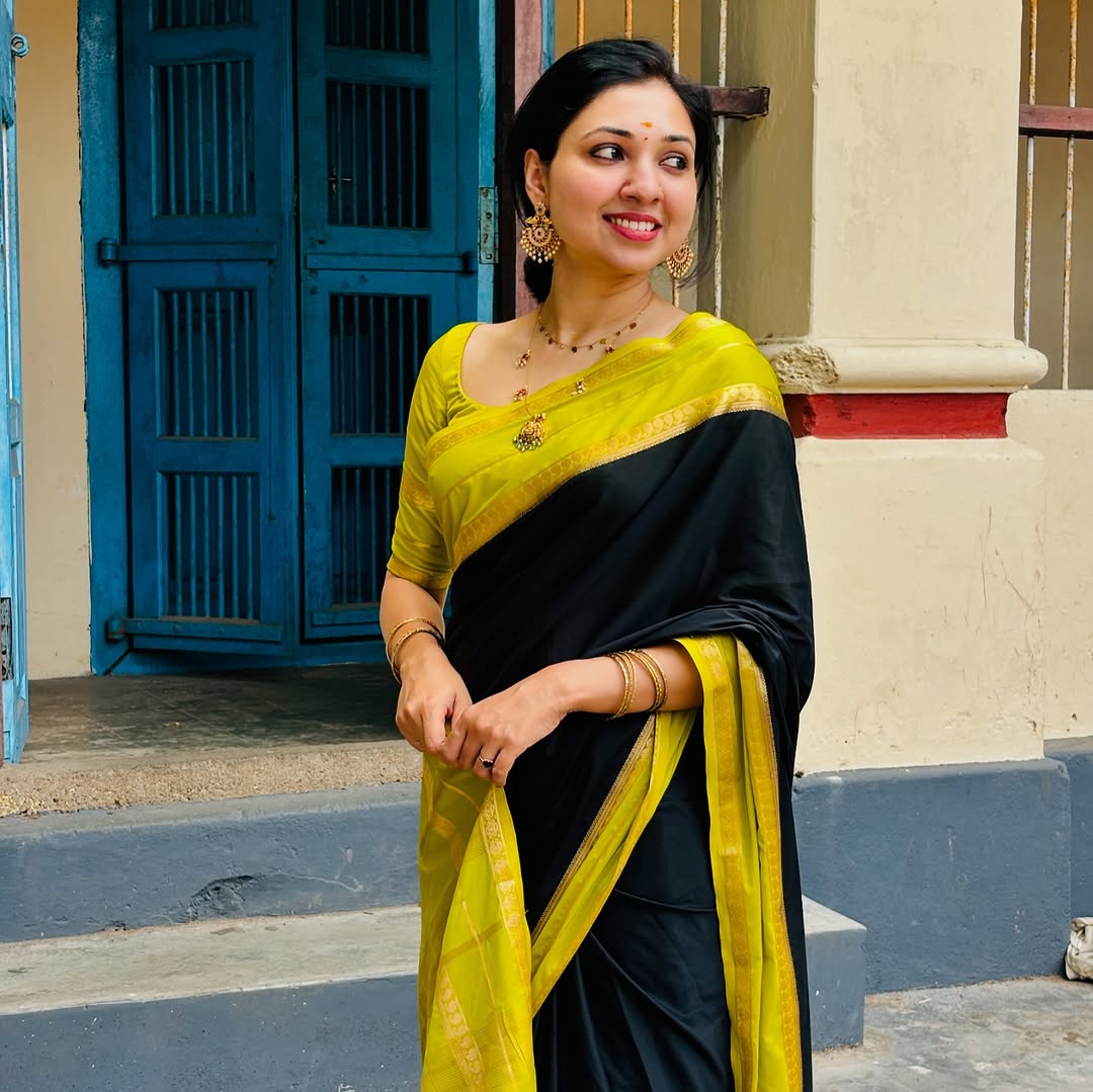 Black Banarasi Warm Soft Silk Saree Alna Apparels