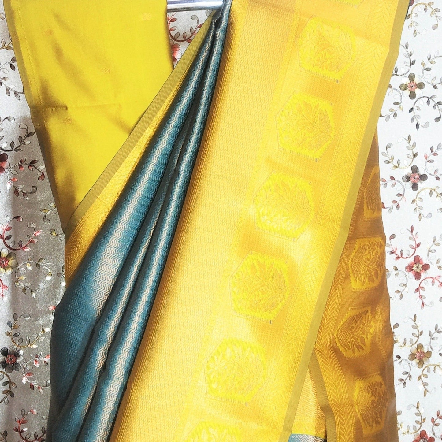 Green Color Neon Silk Saree Alna Apparels