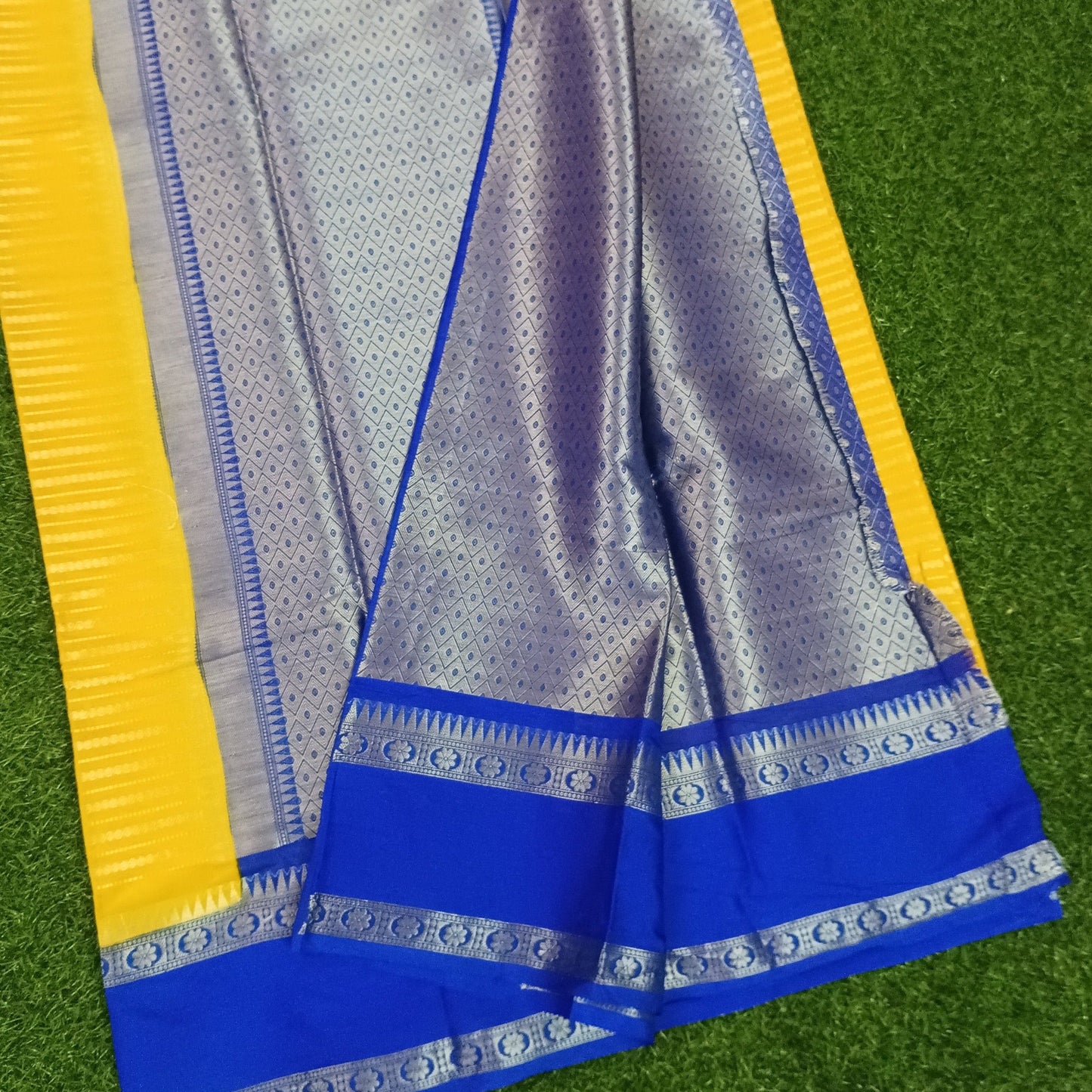 Yellow Banarasi Saree Alna Apparels