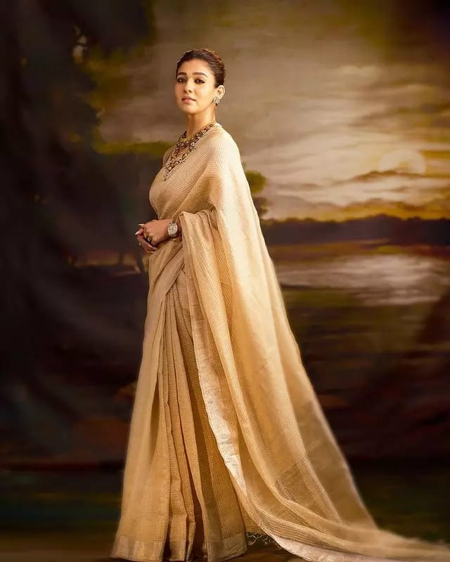 Nayantara inspired Gold Banarasi Tissue Silk Saree - Alna Apparels