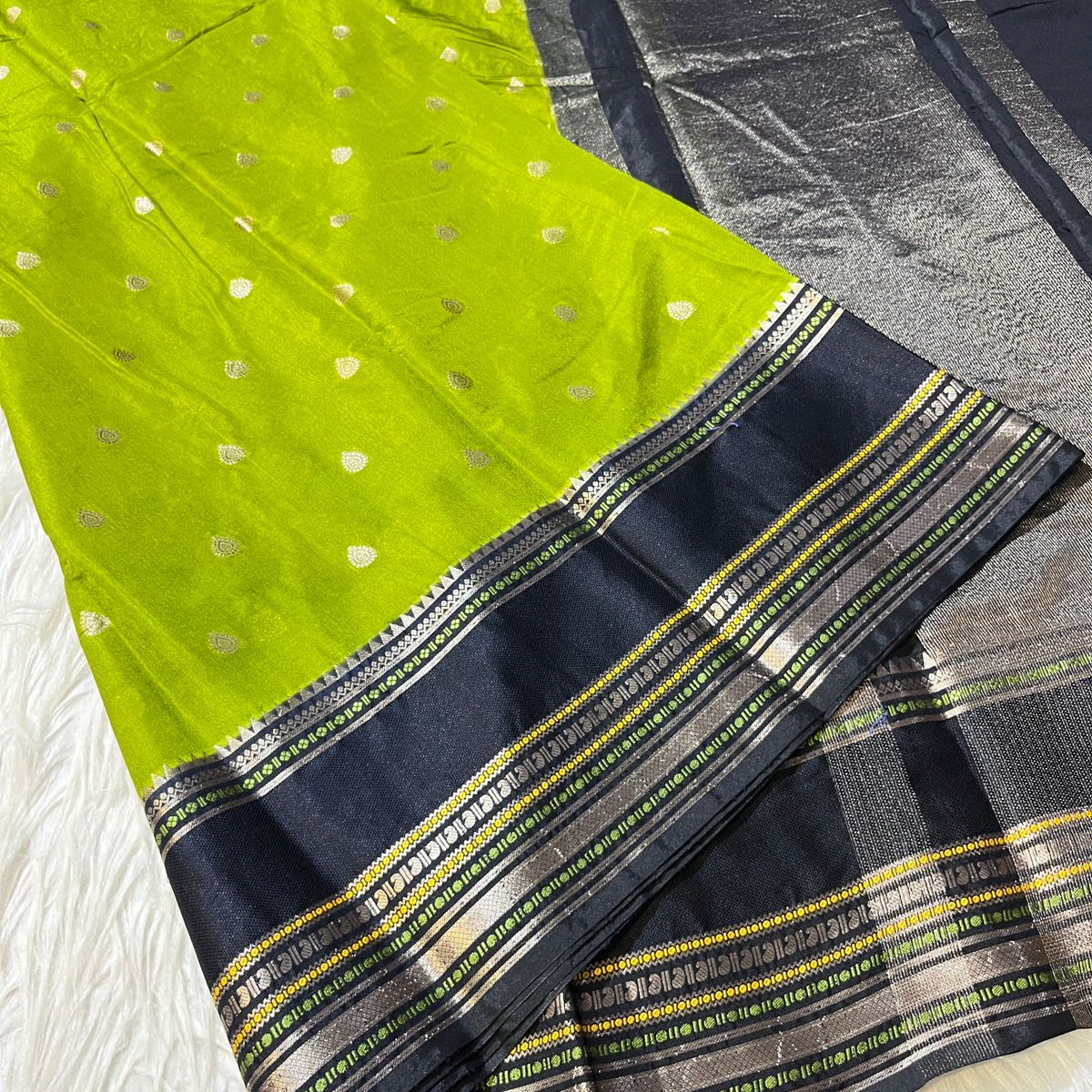 Parrot Green Banarasi Warm Soft Silk Saree Alna Apparels