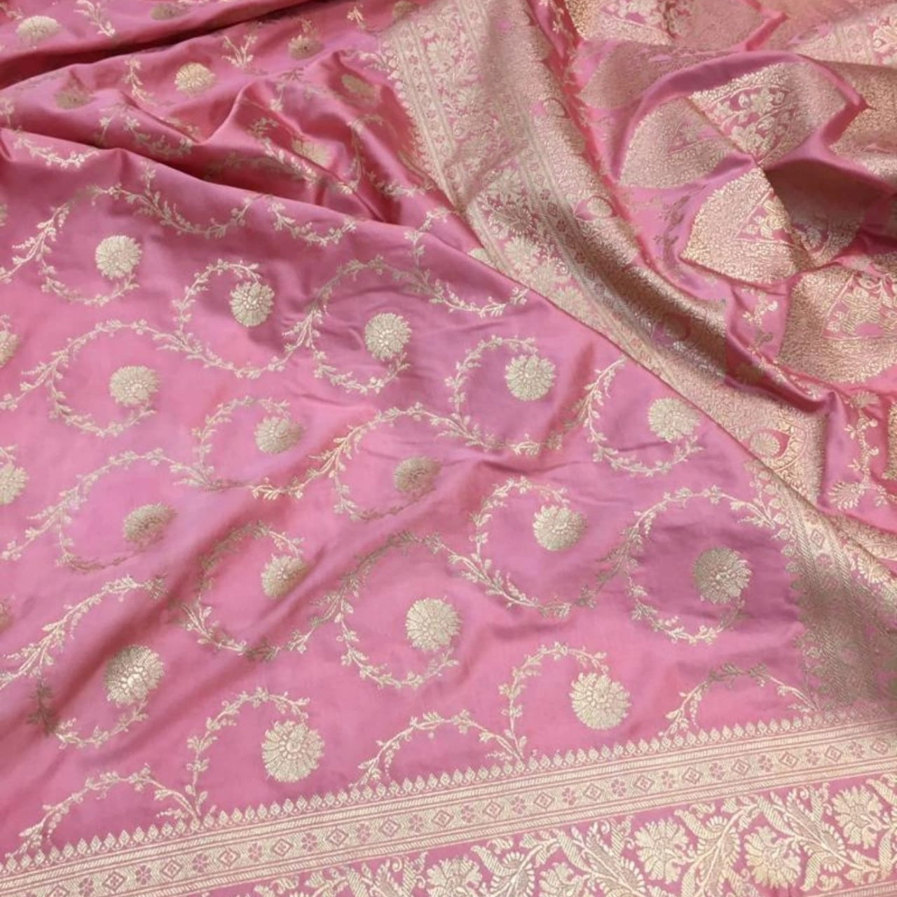 Pink Color Banarasi Mashru Silk Saree - Alna Apparels