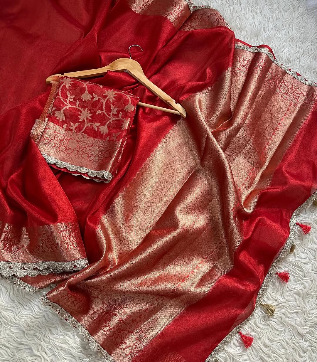 Red Banarasi Tissue Silk Saree With Lace - Alna Apparels