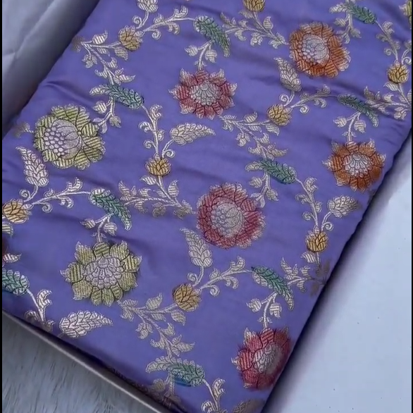 Lavender Color Pure Banarasi Mysore Silk Saree Alna Apparels