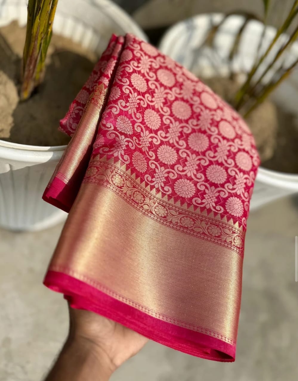Shruthi Hasan Inspired Pink Banarasi Tissue Silk Saree Alna Apparels