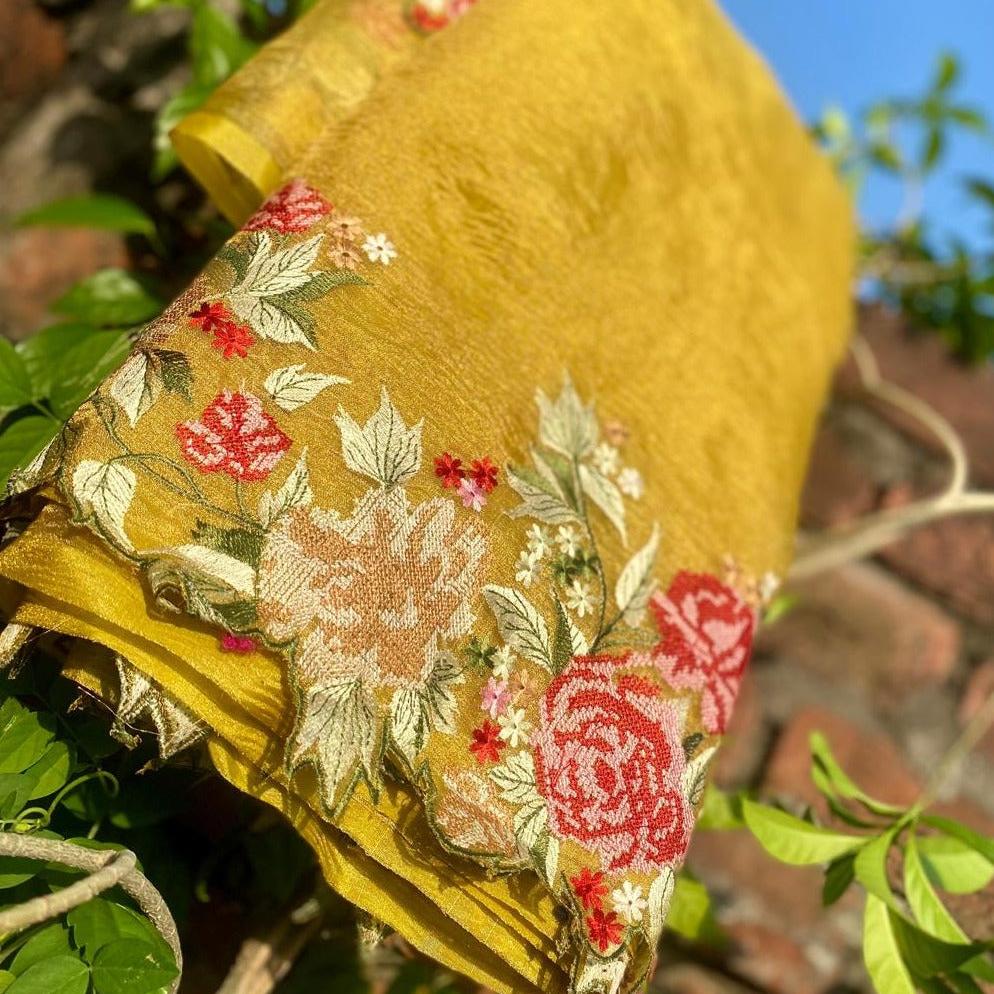 Gold Banarasi Crush Tissue Embroidery Cutwork Saree Alna Apparels