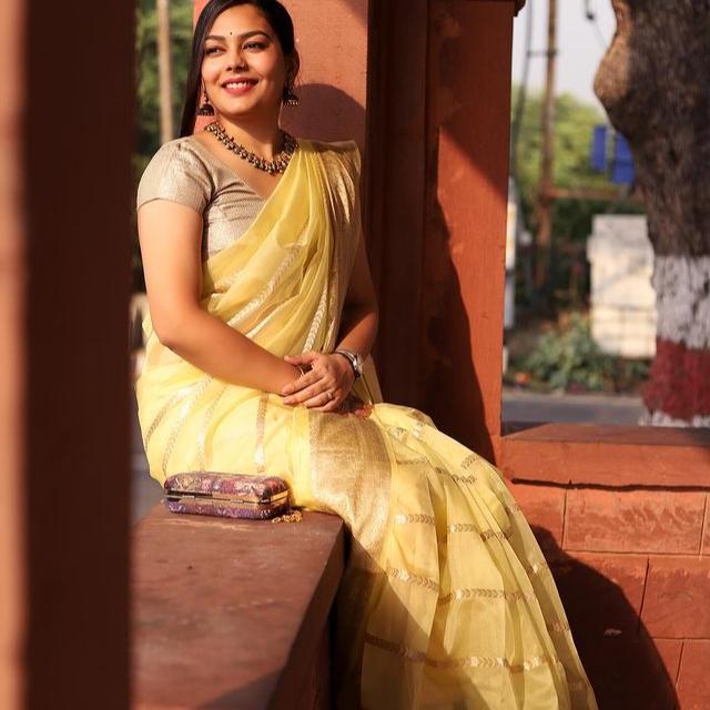 Light Yellow Banarasi Organza Silk Saree Alna Apparels