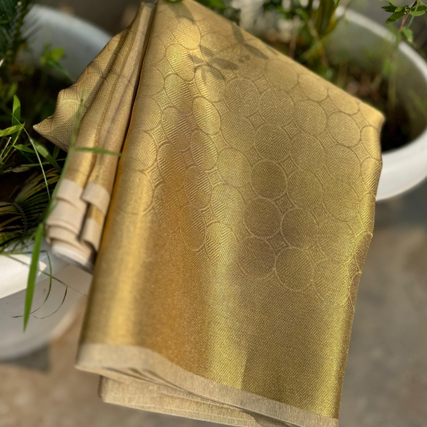 Keerthi Suresh inspired Gold Banarasi Tissue Silk Saree Alna Apparels