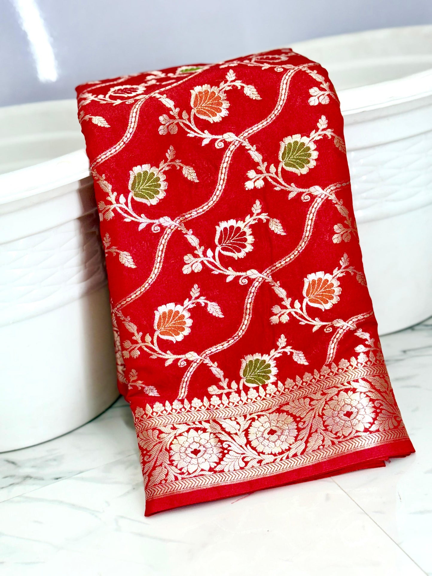 Red Color Banarasi Meenakari kathan Soft Silk Saree Alna Apparels