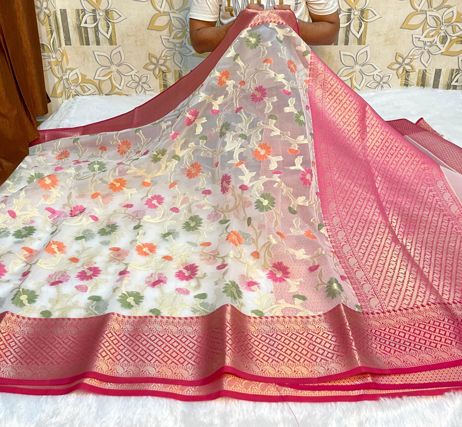 White Banarasi Cora Organza Silk Saree With Meenakari Work Alna Apparels